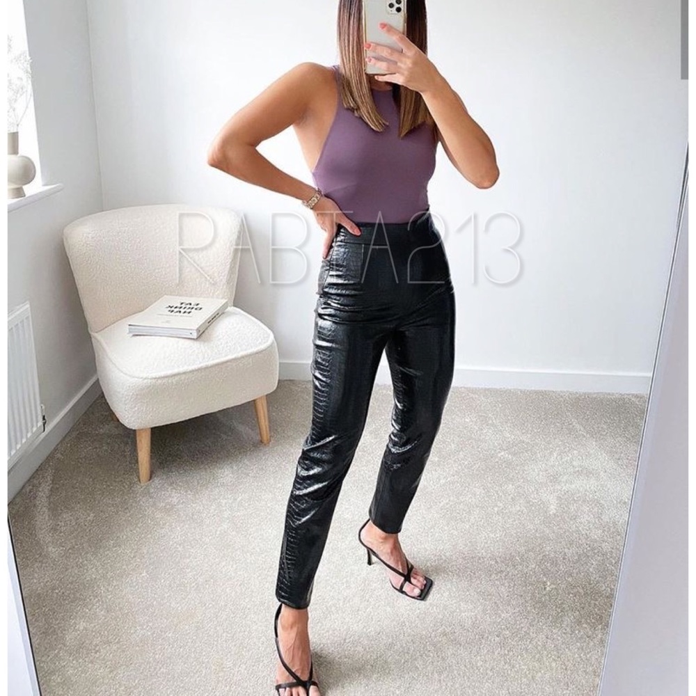 ZARA ANIMAL PRINT FAUX LEATHER SKINNY FIT TROUSERS - Picture 2 of 6